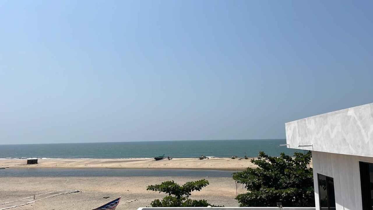 Klub Khavana- The Exclusive Beachfront Resort Vengurla Bagian luar foto