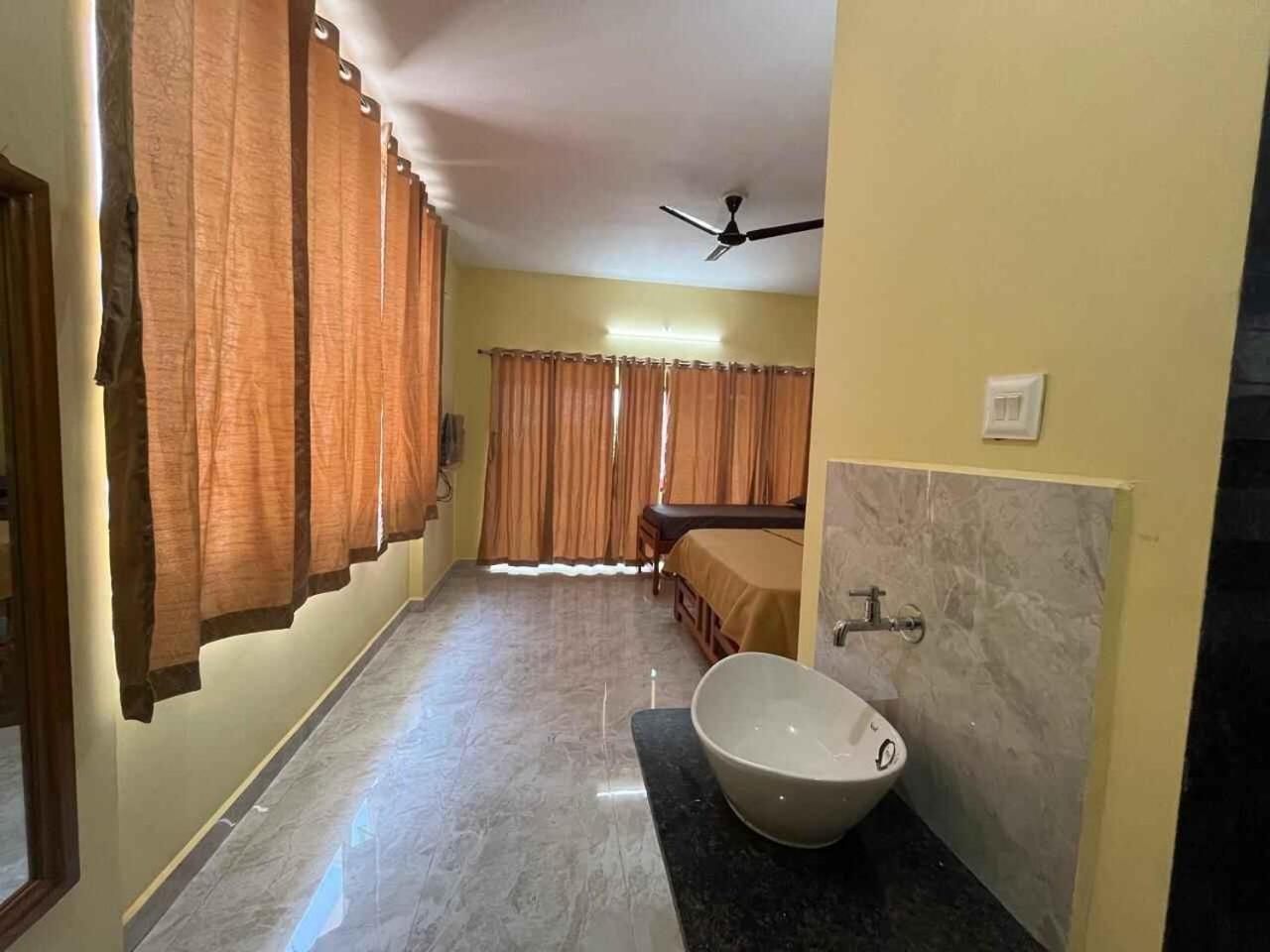 Klub Khavana- The Exclusive Beachfront Resort Vengurla Bagian luar foto