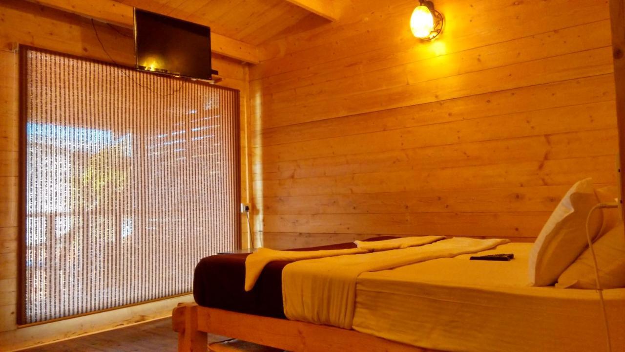 Klub Khavana- The Exclusive Beachfront Resort Vengurla Bagian luar foto