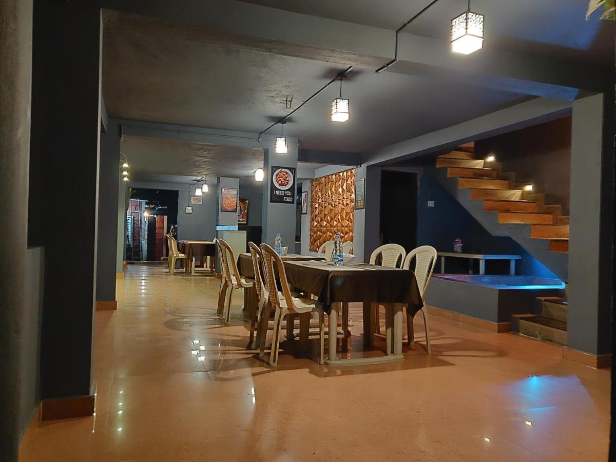Klub Khavana- The Exclusive Beachfront Resort Vengurla Bagian luar foto